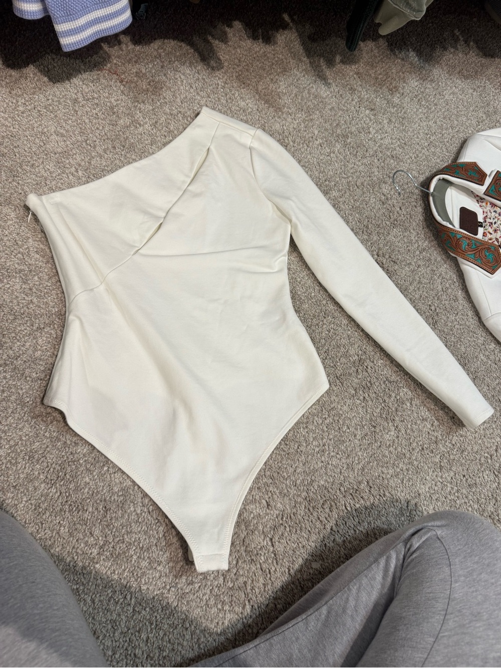 Cream One-Shoulder Long Sleeve Bodysuit